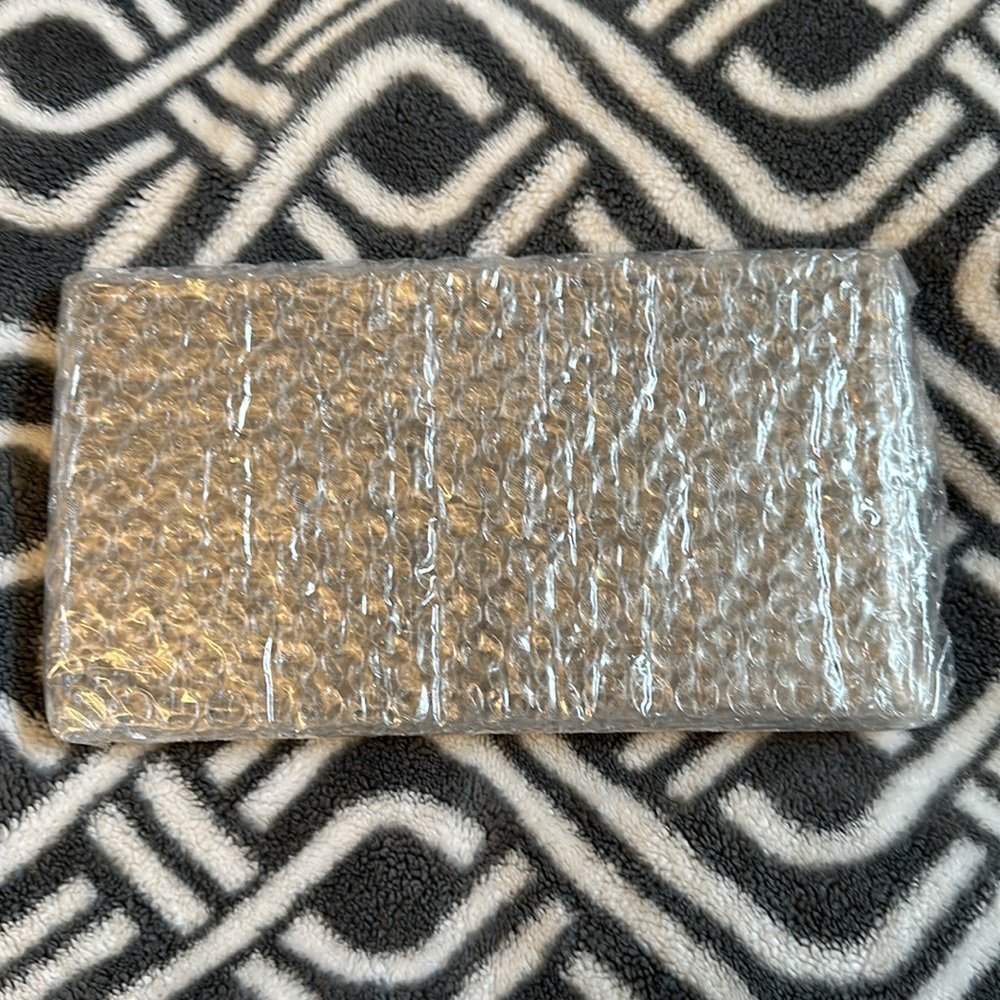 Morphe Truth or Bare 18T Eyeshadow Palette - Picture 4 of 6